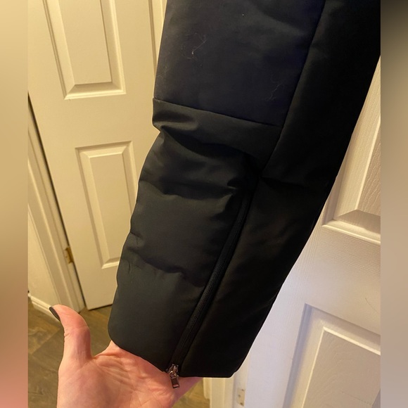 North Face Jacket - Picture 8 of 10